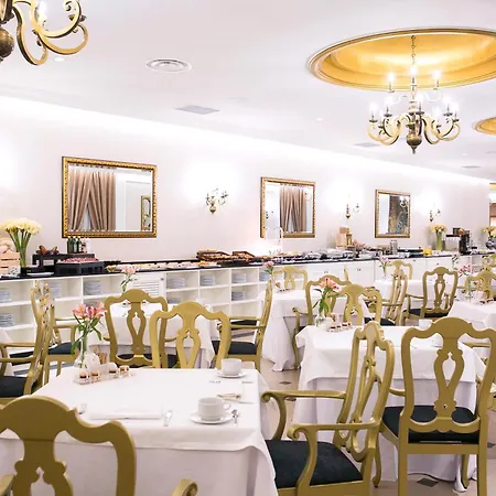 Szálloda Eurostars De La Reconquista 5*