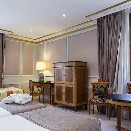 Szálloda Eurostars De La Reconquista 5*