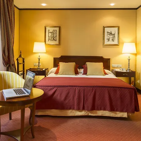 Eurostars De La Reconquista Hotel 5*